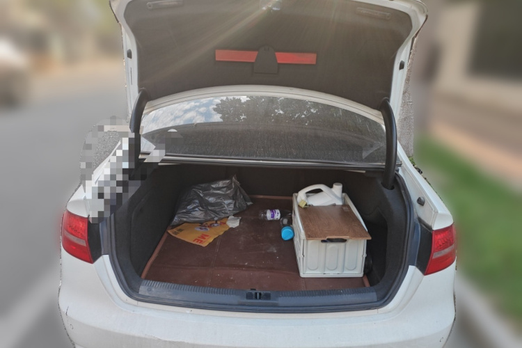 奥迪A4L 2015款 35 TFSI 自动标准型局部细节23