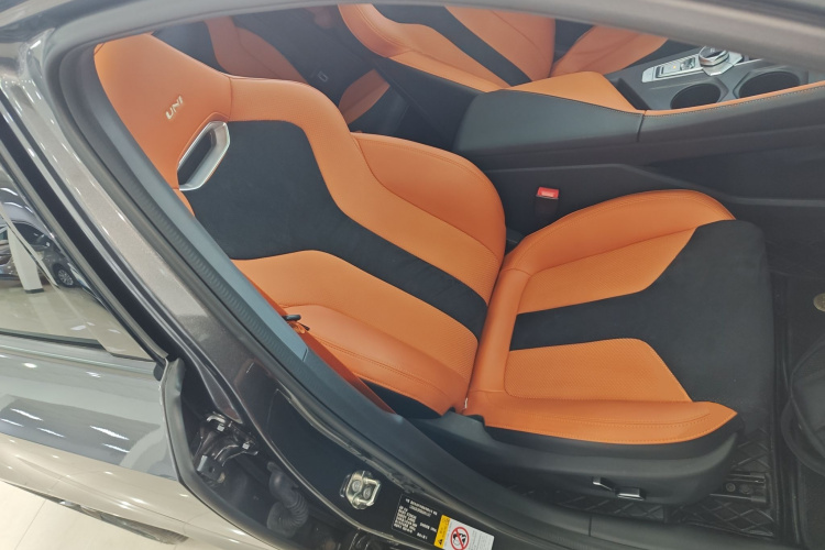 长安UNI-V 2023款 2.0T 领速版局部细节41