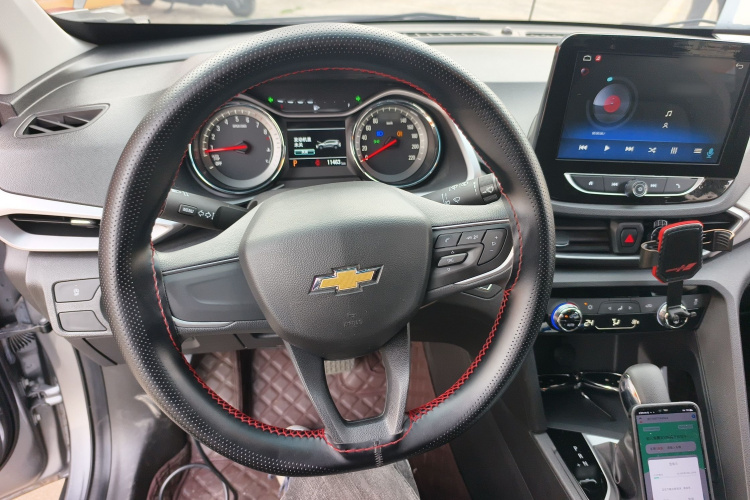 雪佛兰 沃兰多 2020款 轻混 530T 自动劲享版（5+2款）中控内饰13