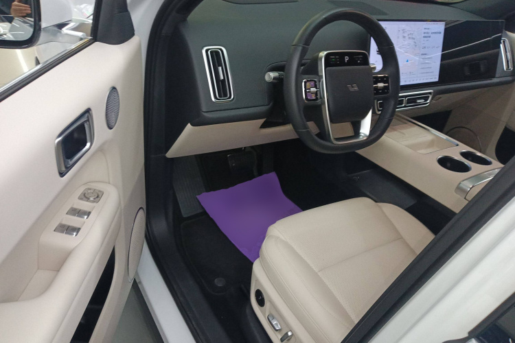 理想汽车 理想L6 2024款 Max中控内饰7003