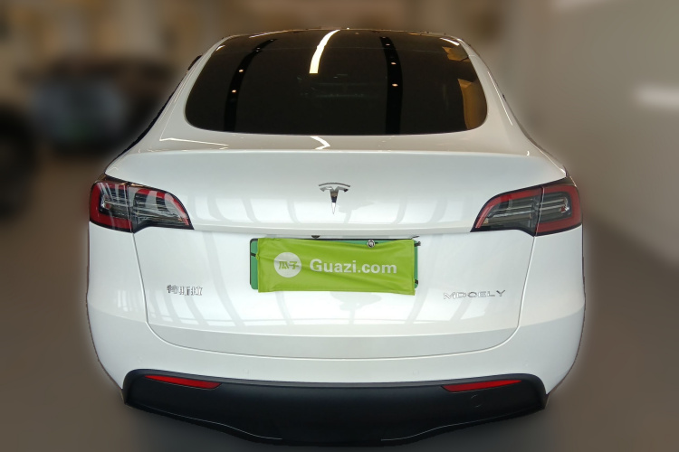 特斯拉 Model Y 2022款 改款 后轮驱动版车身外观6
