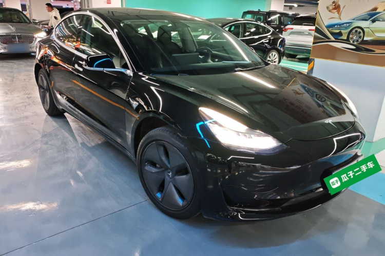 特斯拉 Model 3 2019款 标准续航后驱升级版车身外观3