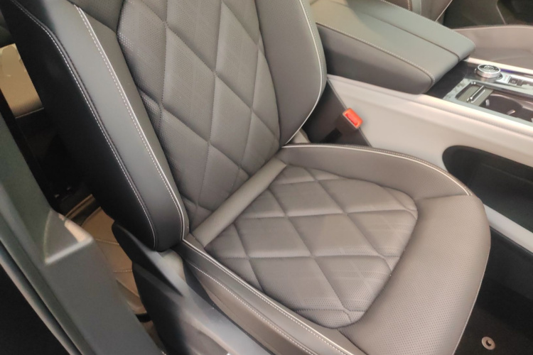 大众 途昂 2024款 380TSI 四驱龙祥版局部细节41