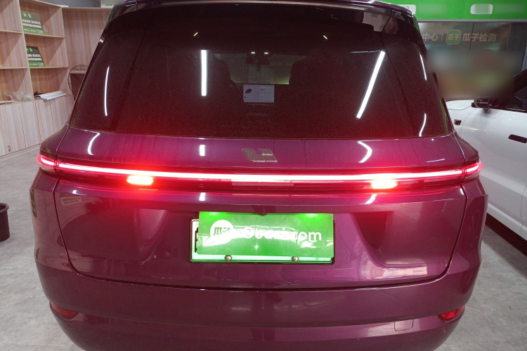 理想汽车 理想L9 2024款 Ultra车身外观6