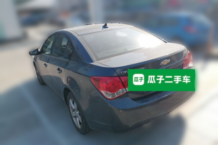 雪佛兰 科鲁兹 2013款 1.8L SE AT车身外观5