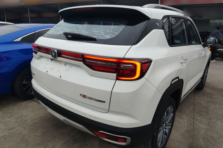 长安CS35PLUS 2018款 1.6L 自动畅联版 国V车身外观7