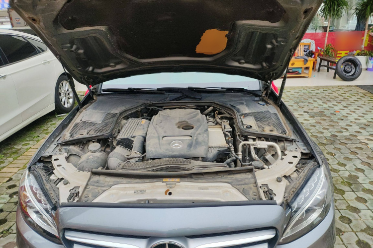 奔驰C级 2018款 C 200 L 运动版局部细节24