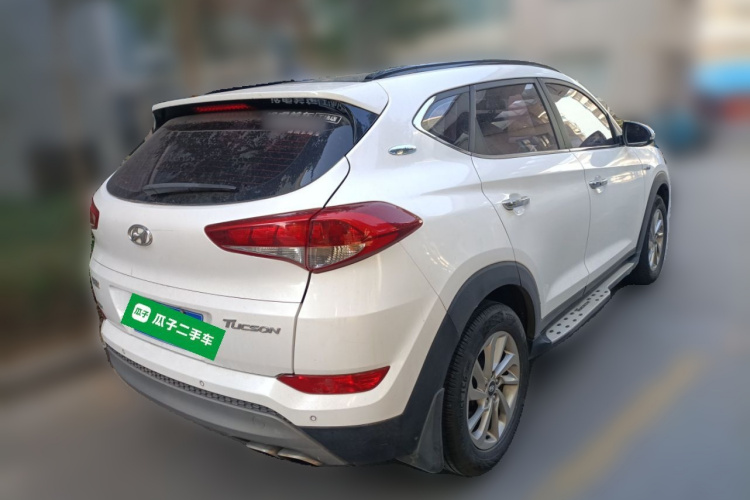 现代 途胜 2018款 1.6T 双离合两驱15周年特别版车身外观7