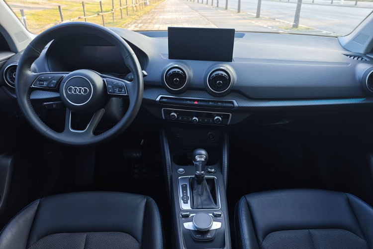 奥迪Q2L e-tron 2019款 Q2L e-tron 纯电智享型中控内饰7001