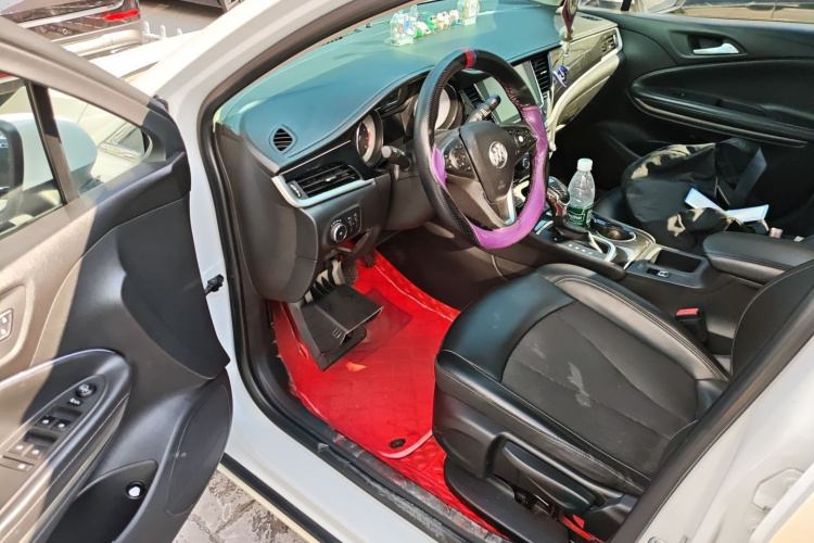 别克 威朗 2015款 三厢 20T 双离合领先型中控内饰20