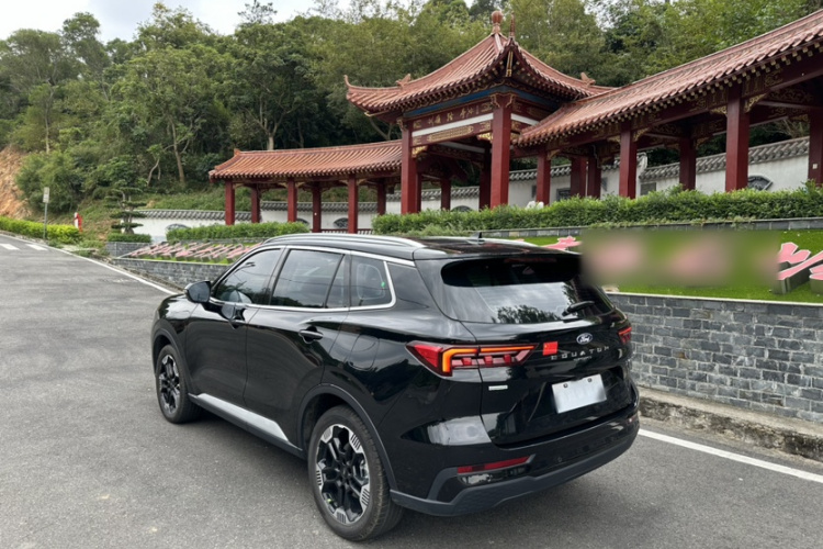 福特 领睿 2025款 EcoBoost 170 铂领型车身外观6004