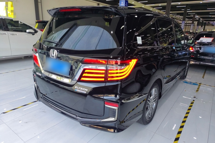 本田 艾力绅 2019款 2.0L 混动豪华版车身外观7