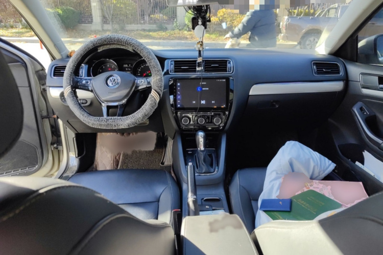 大众 速腾 2017款 1.6L 自动舒适型中控内饰7002