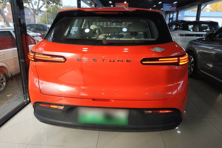 奔腾 悦意03 2025款 565km 臻享版车身外观6