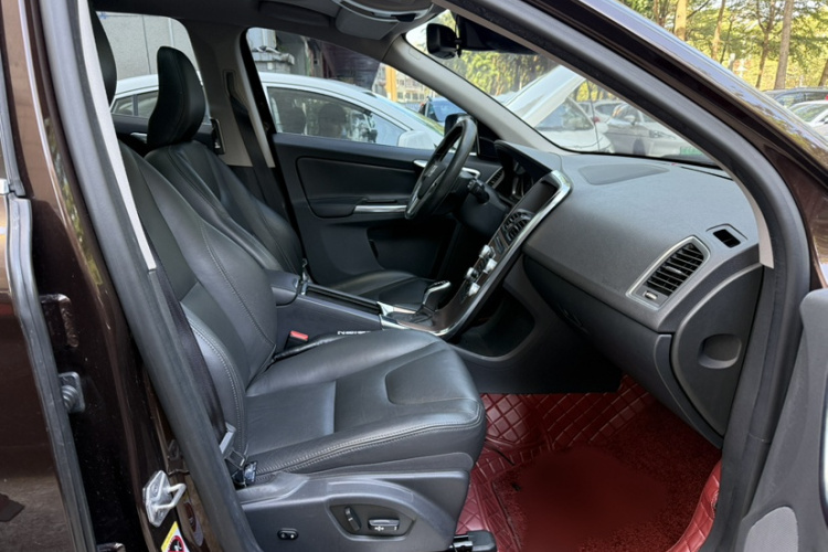 沃尔沃XC60 2017款 T5 智进版局部细节41