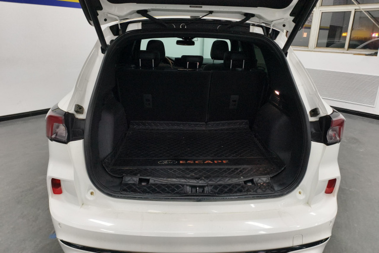 福特 锐际 2020款 EcoBoost 245 四驱纵享款ST-LINE机舱底盘23