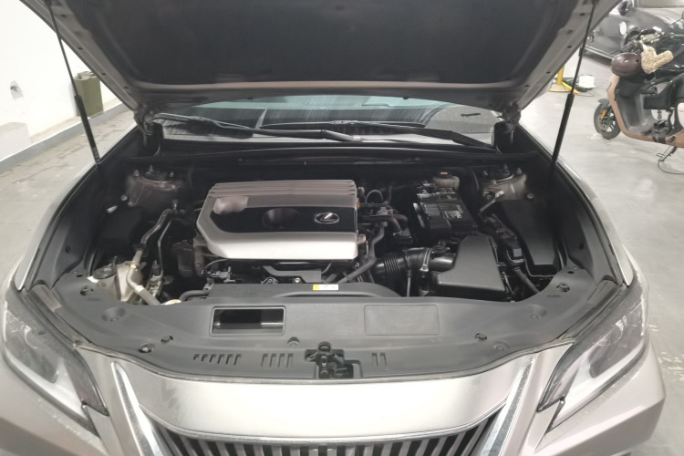 雷克萨斯ES 2020款 200 卓越版局部细节24