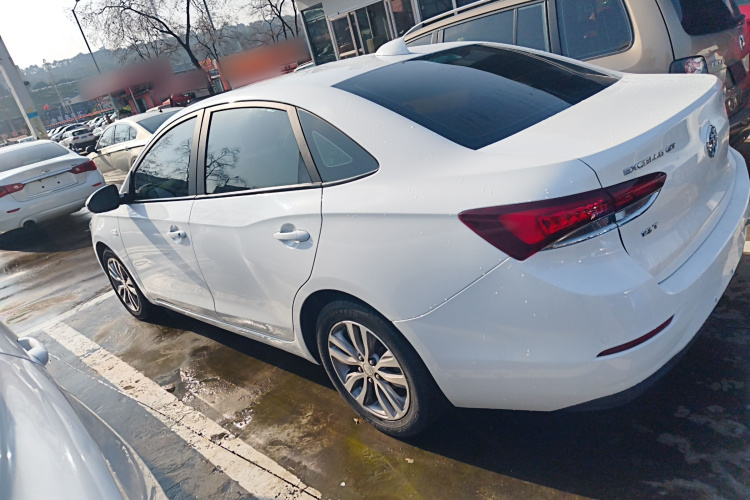 别克 英朗 2019款 18T 自动互联精英型 国VI车身外观4