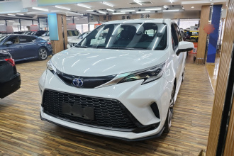 丰田 格瑞维亚 2023款 2.5L混动 尊爵VIP版