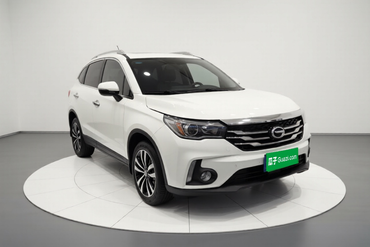 广汽传祺 传祺GS4 2017款 235T 自动两驱豪华智联版车身外观3