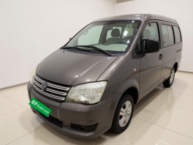 东风风行 菱智 2017款 V3 1.5L 5座特惠版