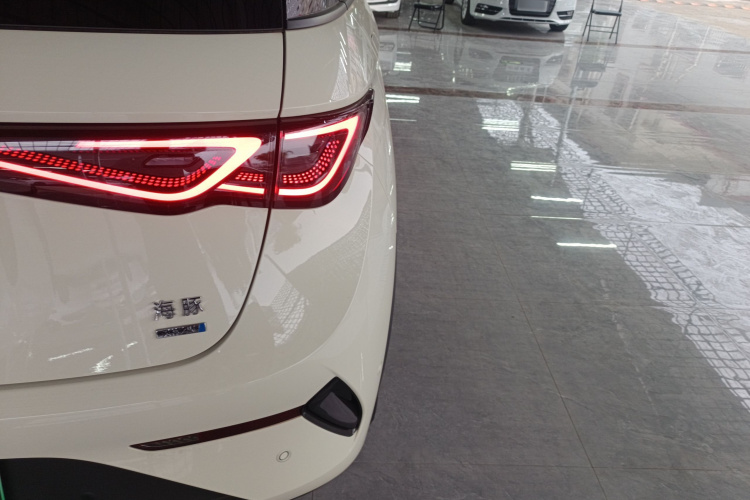 比亚迪 海豚 2025款 420km 时尚版车身外观6006