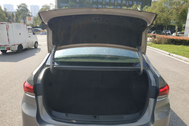 别克 英朗 2018款 18T 自动精英型局部细节23