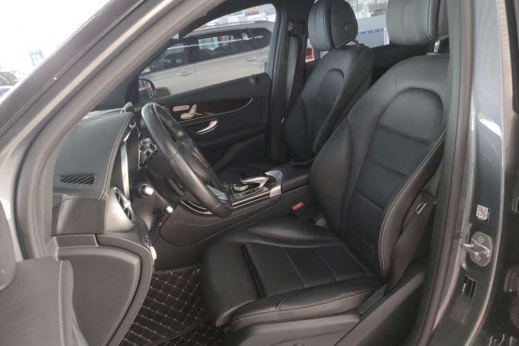 奔驰GLC 2017款 GLC 260 4MATIC 豪华型局部细节19