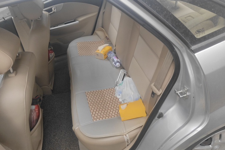 别克 凯越 2013款 1.5L 自动经典型中控内饰7004