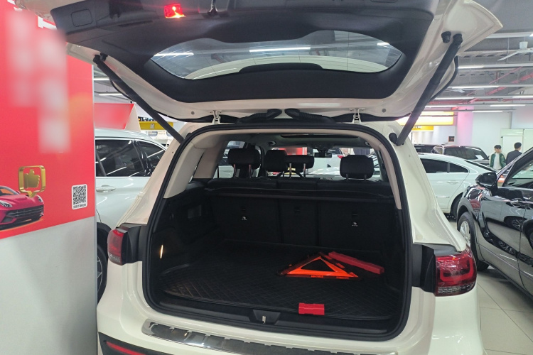 奔驰GLB 2020款 GLB 200 动感型局部细节23