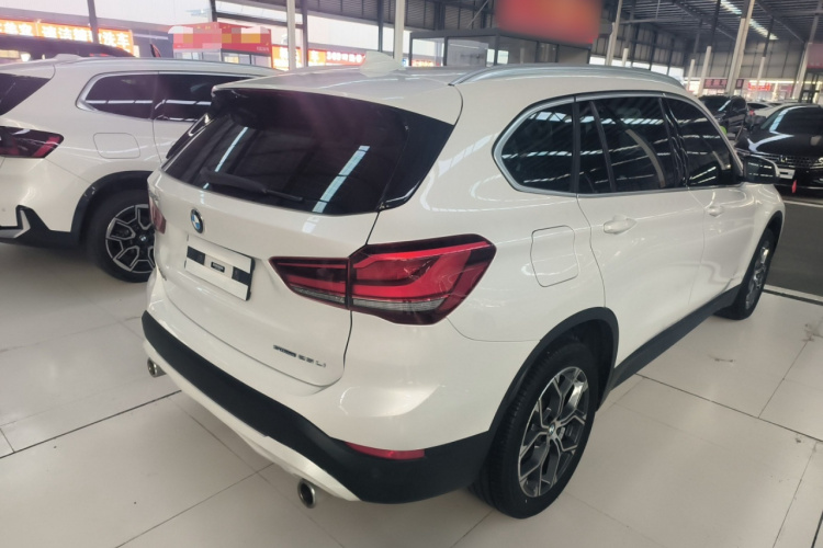 宝马X1 2021款 sDrive25Li 领先型车身外观7