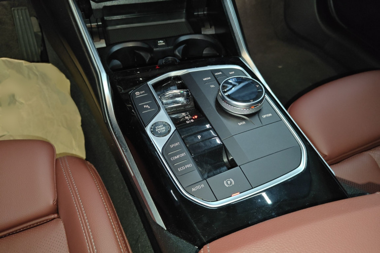 宝马i3 2022款 eDrive 35 L局部细节18