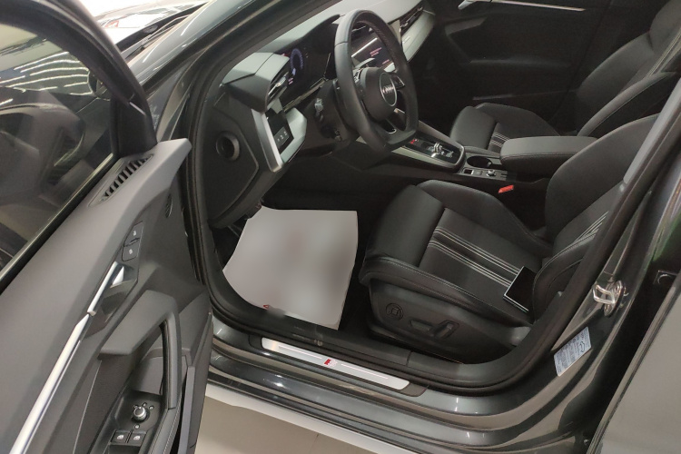 奥迪A3 2024款 Sportback 35 TFSI 时尚运动型中控内饰20