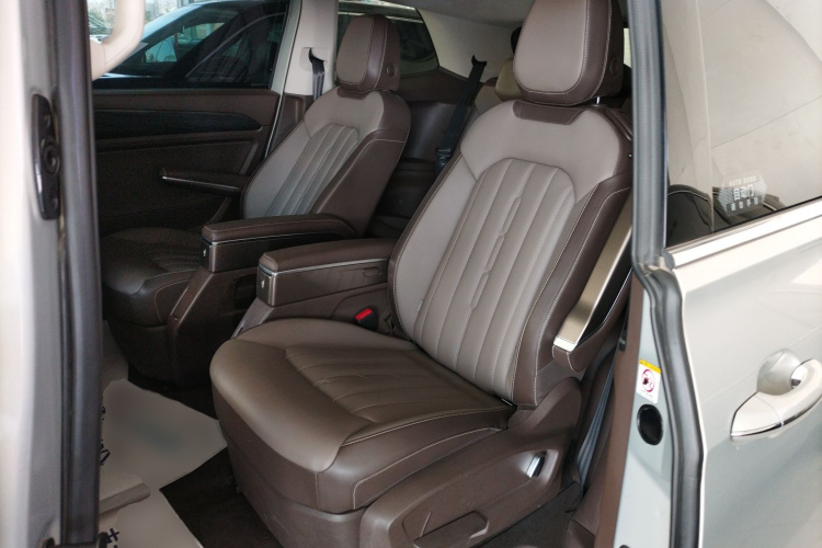 大众 威然 2024款 330TSI 豪华版中控内饰7004