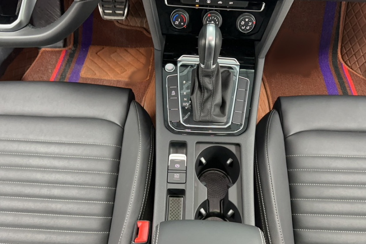 大众 迈腾 2023款 200万辆纪念版 280TSI DSG舒适型局部细节18