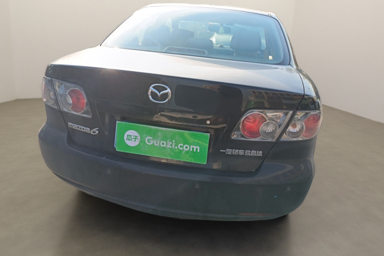 马自达6 2011款 2.0L 自动时尚型车身外观6