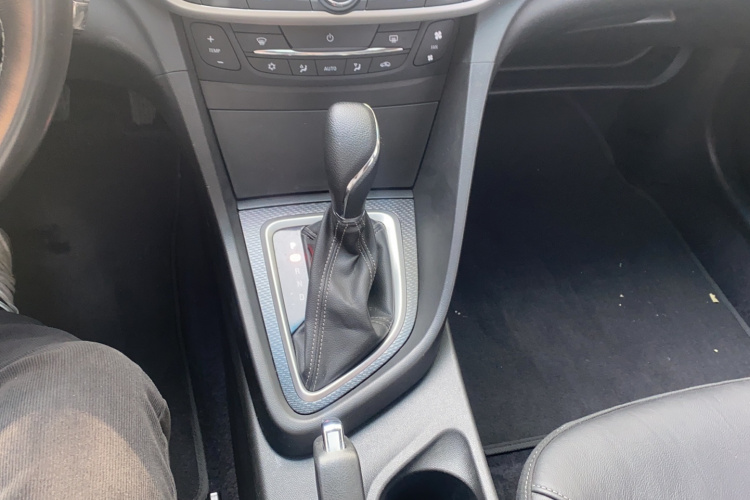 别克 英朗 2019款 18T 自动互联精英型 国VI局部细节18