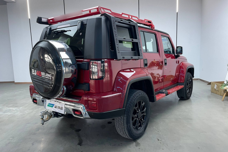 北京BJ40 2019款 2.3T 自动四驱城市猎人版旗舰型 国VI车身外观6006