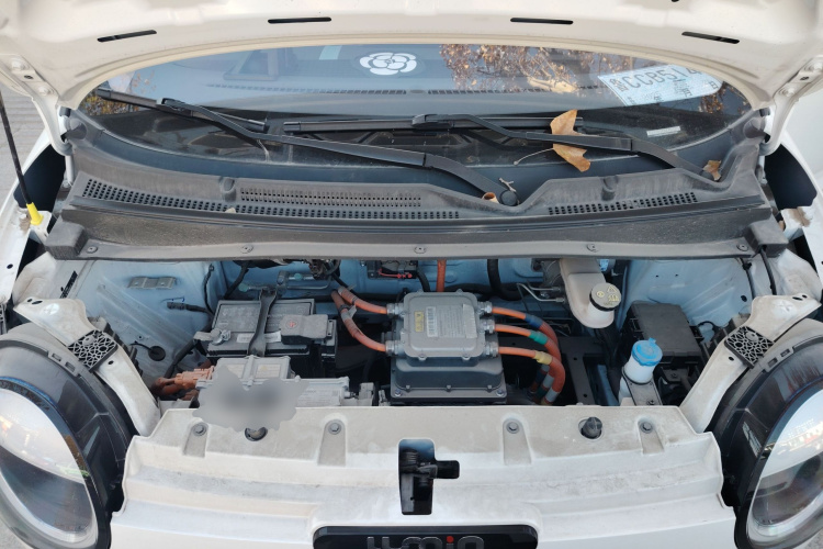 长安启源 长安Lumin 2022款 210km 香甜款机舱底盘24