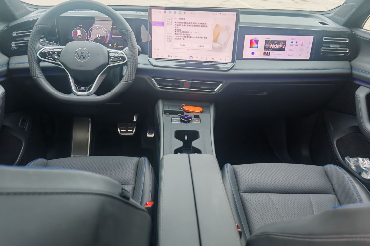 大众 途观L 2025款 PRO 380TSI 两驱 R-Line 智领版中控内饰7003