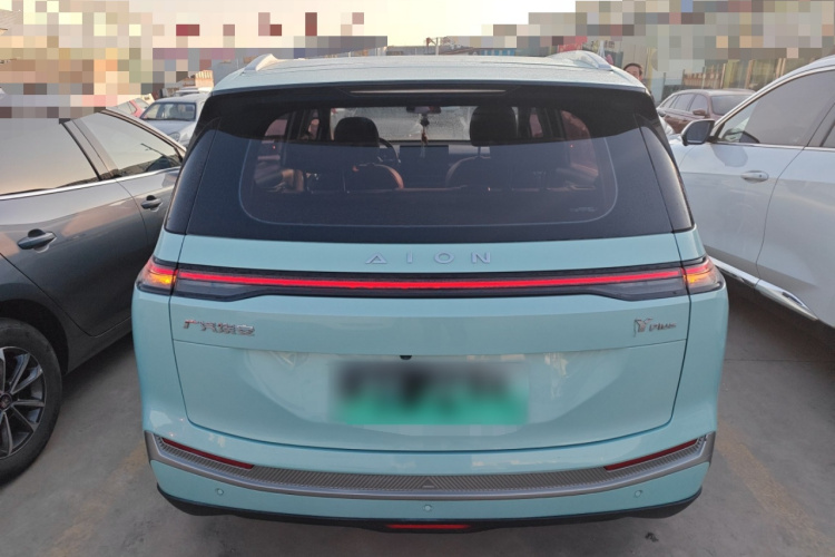 埃安 AION Y 2023款 Plus 510 智领版车身外观6