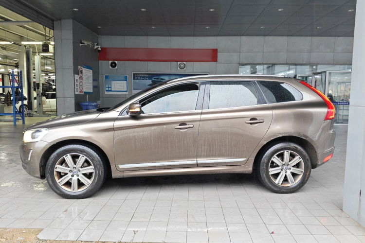沃尔沃XC60 2016款 T5 AWD 智远版车身外观6003