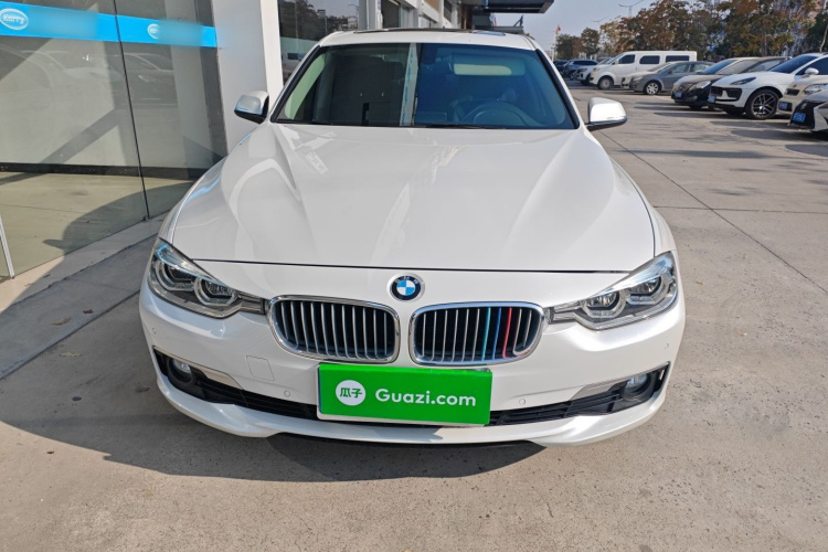 宝马3系 2019款 320Li 时尚型车身外观2