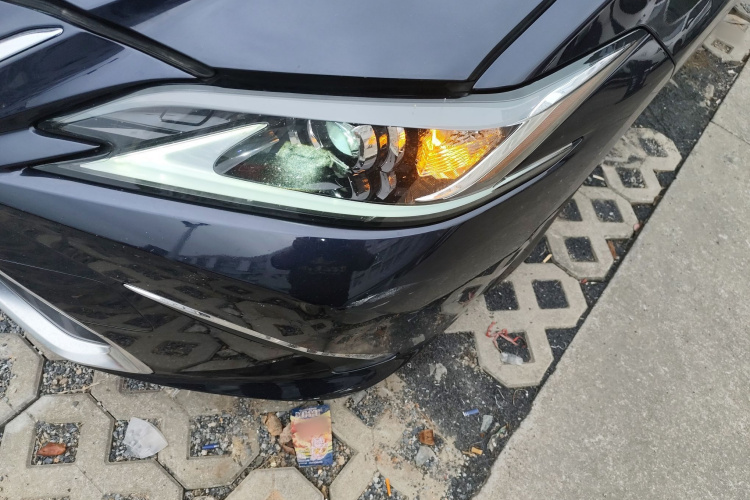 雷克萨斯ES 2023款 260 卓越版局部细节36