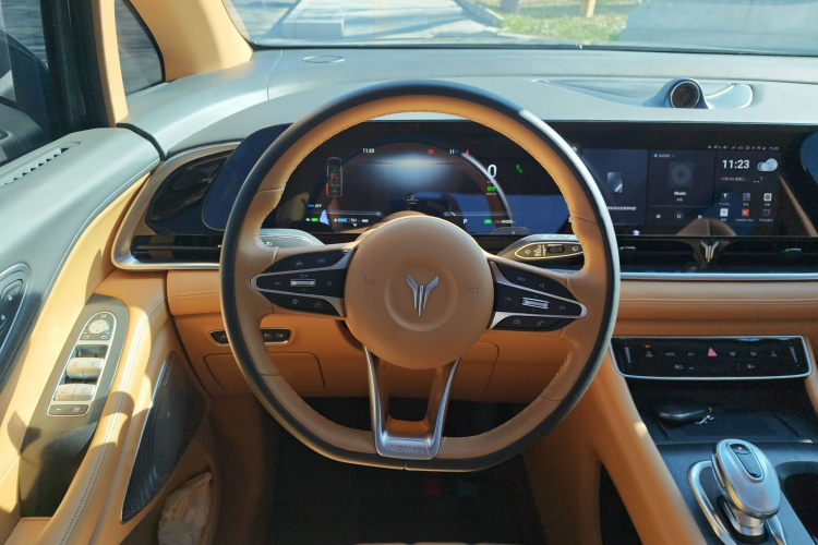 岚图汽车 岚图梦想家 2024款 PHEV 超长续航尊贵版局部细节13