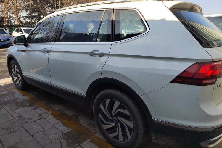 大众 途观L 2024款 300TSI 自动两驱智享版车身外观6003