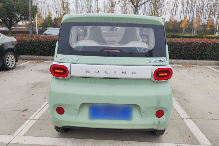 五菱汽车 宏光MINIEV 2024款 第三代 215km 青春版车身外观6