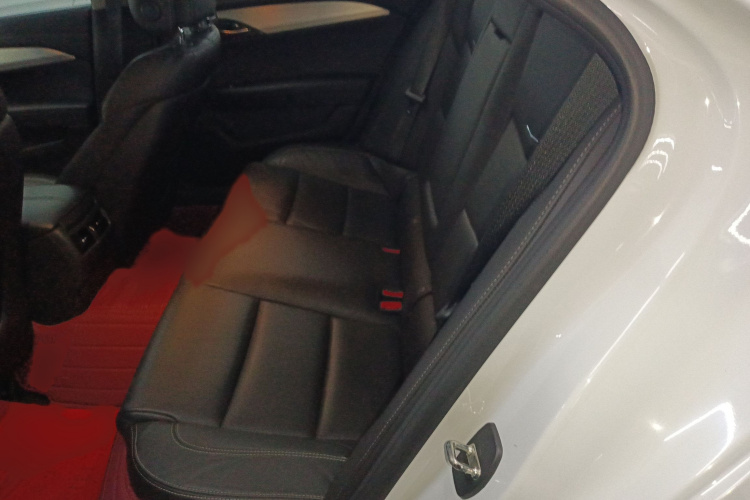 凯迪拉克ATS-L 2017款 28T 时尚型中控内饰7004