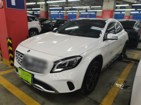 奔驰GLA 2018款 GLA 200 时尚型