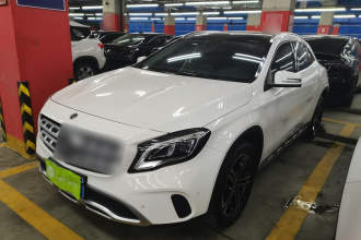 奔驰GLA 2018款 GLA 200 时尚型